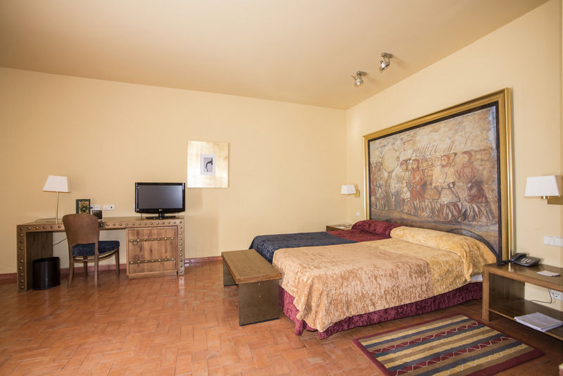 Parador De Trujillo Kültér fotó